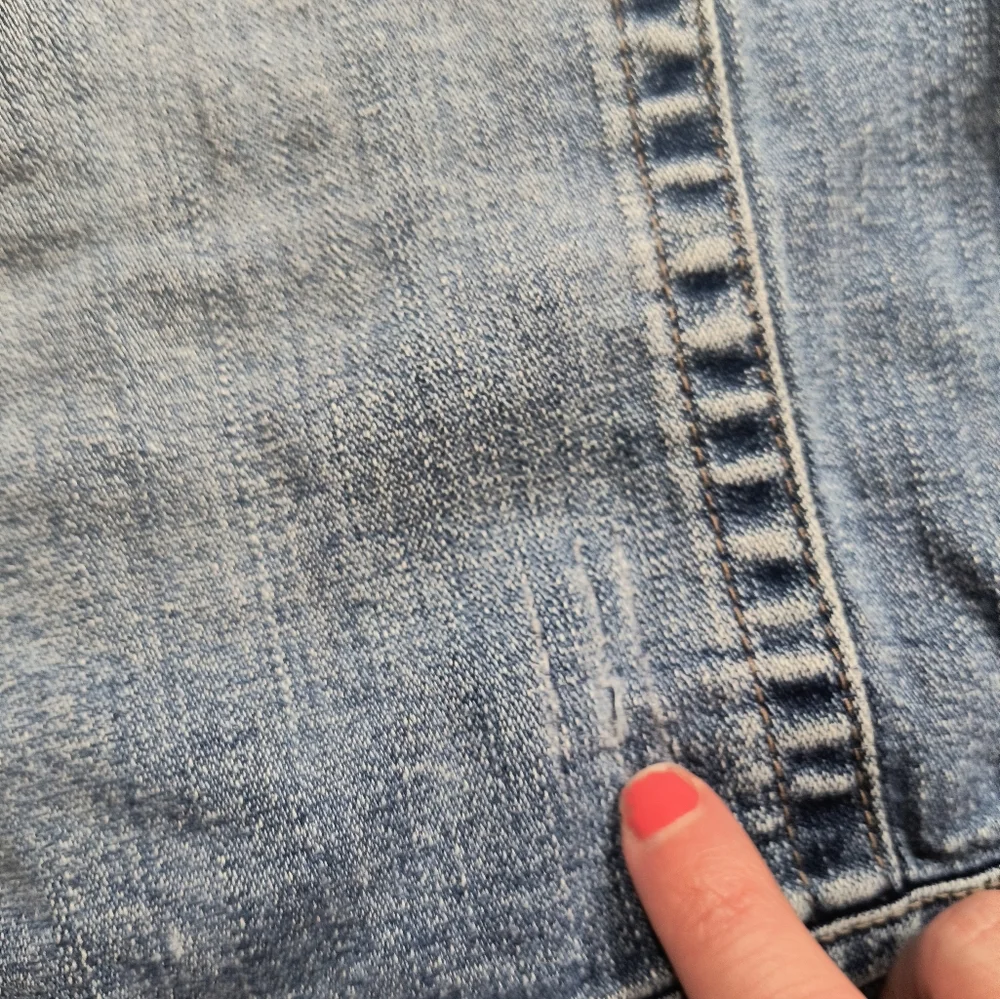 Wet Seal Cropped Denim Blue Jean Jacket, Women's Size Medium - Picture 14 of 16